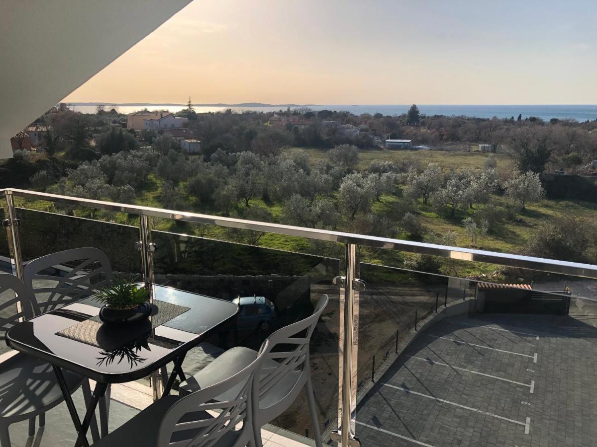 Apartment Serena, Sea View, Peroj Kültér fotó